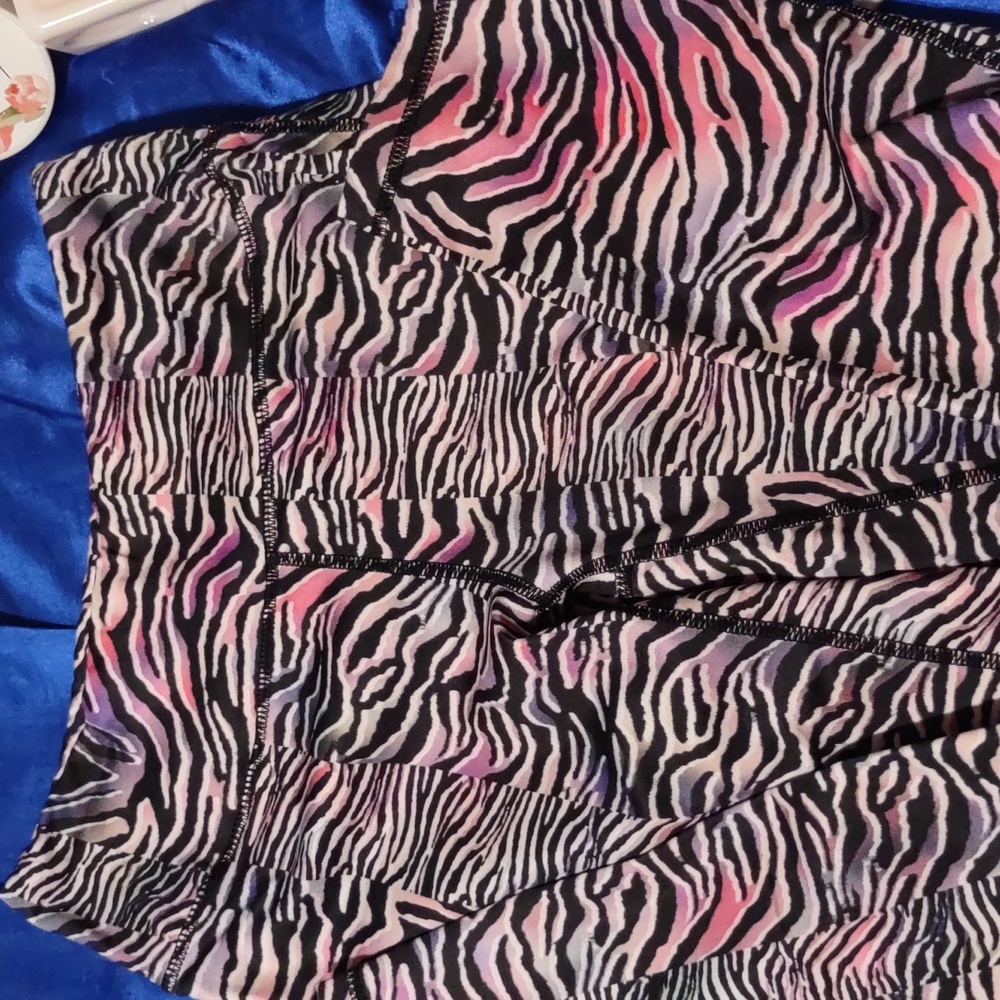 Zebra print leggings